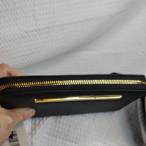 Steve Madden Black Clutch with Gold Detail - Picture 5 of 8